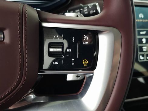 New 2025 Land Rover Range Rover SE image 21