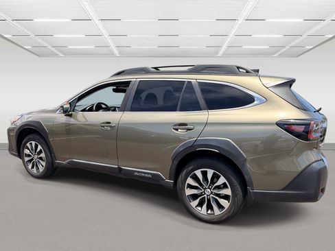 Used 2024 Subaru Outback Limited AWD/4WD image 3