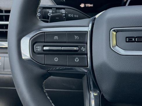 New 2026 GMC Acadia Denali w/ Super Cruise Package image 34