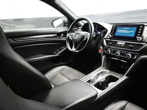 Used 2022 Honda Accord Sport image 18