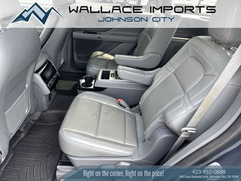 Used 2021 Lincoln Aviator Reserve w/ Equipment Group 201A AWD/4WD image 36
