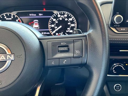 Used 2023 Nissan Rogue S FWD image 12