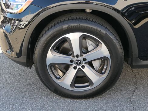 Used 2022 Mercedes-Benz GLC 300 4MATIC Coupe image 10