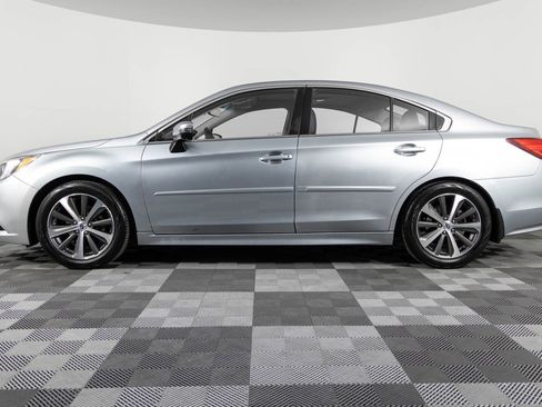Used 2017 Subaru Legacy 2.5i Limited image 3