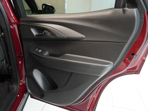 Used 2023 Chevrolet TrailBlazer RS w/ Convenience Package FWD image 28
