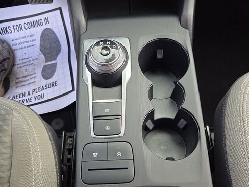 Used 2021 Ford Escape SE w/ SE Sport Appearance Package image 19