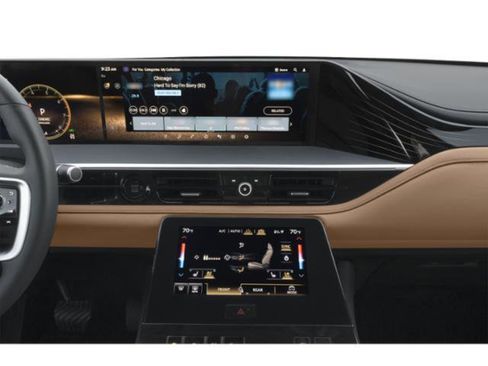 Used 2025 INFINITI QX80 Sensory image 12