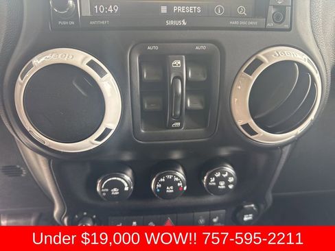 Used 2014 Jeep Wrangler Unlimited Sahara AWD/4WD image 11