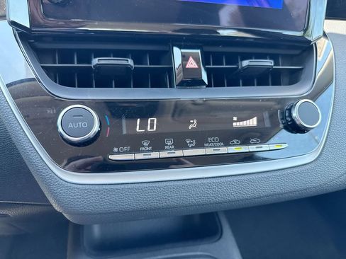 Used 2024 Toyota Corolla LE FWD image 16