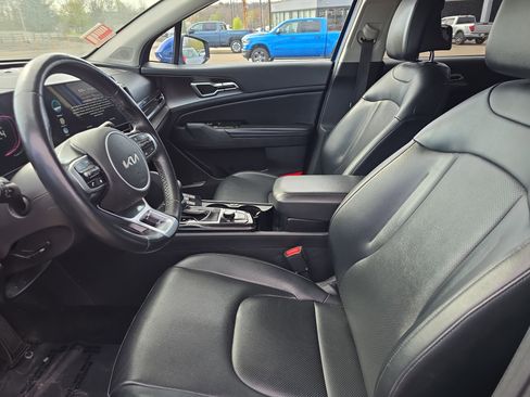 Used 2023 Kia Sportage EX AWD/4WD image 12