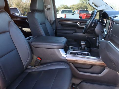 Used 2024 Chevrolet Silverado 1500 LT Trail Boss w/ LT Trail Boss Premium Package image 27