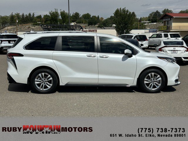 Used 2022 Toyota Sienna Limited AWD/4WD image 8