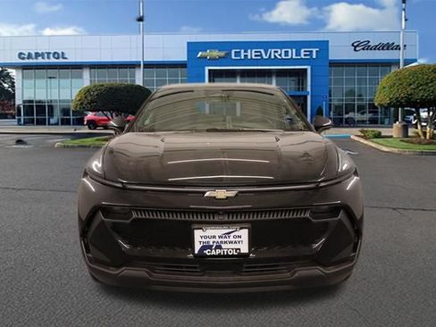 New 2026 Chevrolet Equinox EV LT FWD image 7