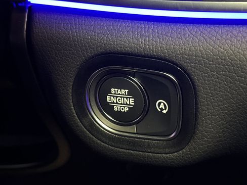 Certified 2025 Mercedes-Benz GLS 580 4MATIC image 30