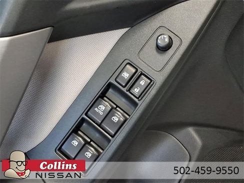 Used 2014 Subaru Forester 2.5i image 12