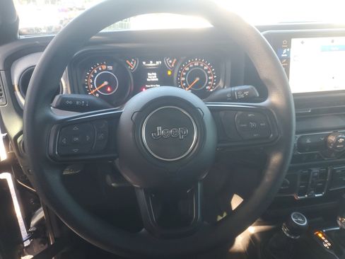 New 2026 Jeep Gladiator Sport image 10