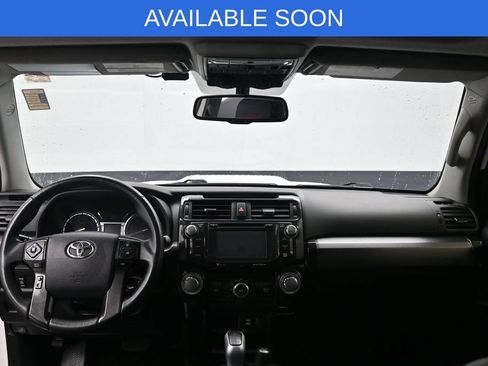Used 2019 Toyota 4Runner TRD Off-Road Premium AWD/4WD image 29