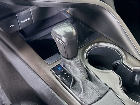 Used 2021 Toyota Camry SE image 16