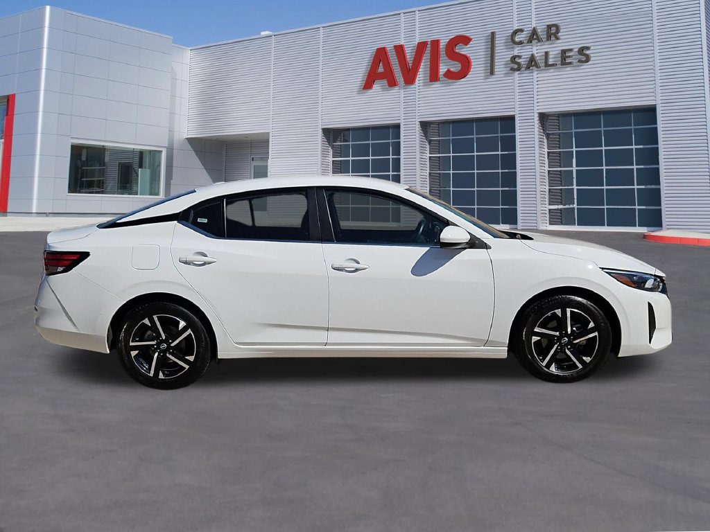 Used 2025 Nissan Sentra SV FWD image 5