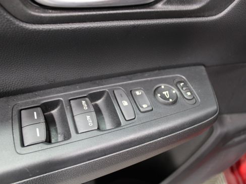 Used 2024 Honda CR-V EX image 7