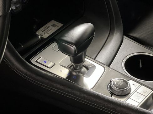 Used 2023 Genesis G70 2.0T image 20