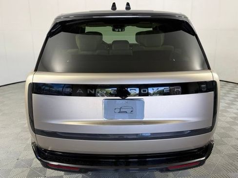 Used 2025 Land Rover Range Rover Autobiography AWD/4WD image 7