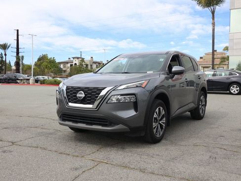 Used 2023 Nissan Rogue SV image 8