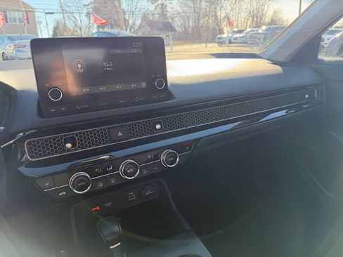 Used 2022 Honda Civic EX image 13