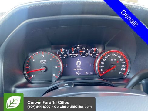 Used 2016 GMC Sierra 1500 Denali w/ Enhanced Driver Alert Package AWD/4WD image 3