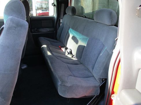 Used 2002 Chevrolet Silverado 1500 LS image 18