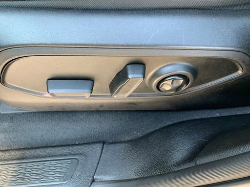 Used 2024 Jeep Grand Cherokee Limited w/ Black Appearance Package image 20