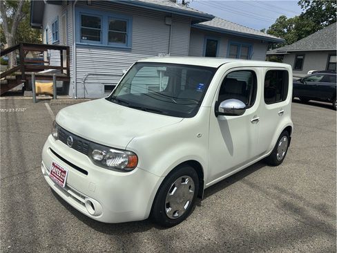 Used 2011 Nissan Cube 1.8 S w/ Exterior Accent Pkg image 3