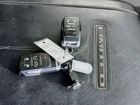 Used 2021 RAM 2500 Limited w/ Towing Technology Group AWD/4WD image 36
