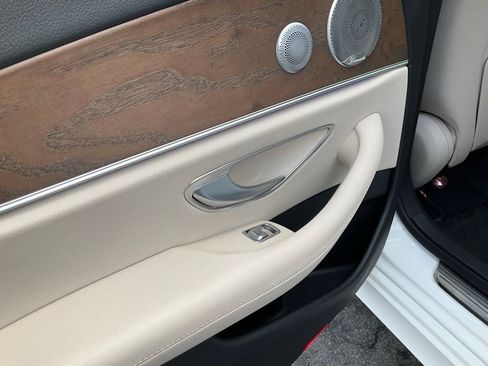 Used 2019 Mercedes-Benz E 300 w/ Premium 1 Package image 33