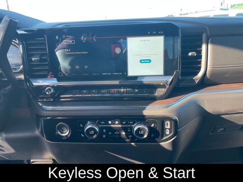 Used 2024 GMC Sierra 1500 SLT image 19