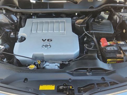 Used 2010 Toyota Venza AWD image 12
