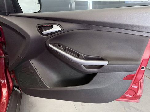 Used 2014 Ford Focus Titanium image 47