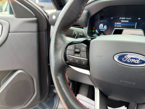 Used 2025 Ford Explorer ST AWD/4WD image 44
