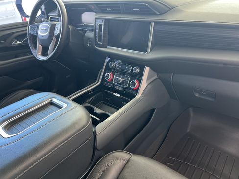 Used 2022 GMC Yukon Denali AWD/4WD image 18