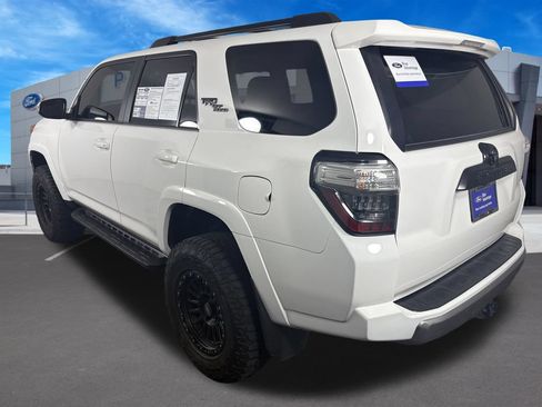 Used 2020 Toyota 4Runner TRD Off-Road Premium w/ Moonroof Package AWD/4WD image 3