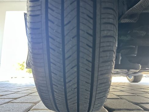 Certified 2024 Volkswagen Jetta SE w/ Panoramic Sunroof Package image 42