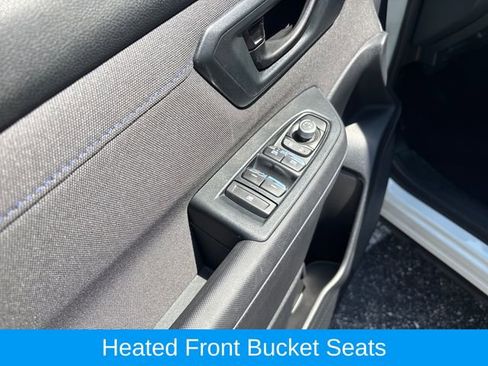 Used 2025 Subaru Forester Premium AWD/4WD image 11