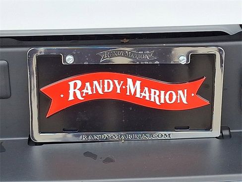 Used 2024 RAM 2500 Tradesman w/ Chrome Appearance Group image 25