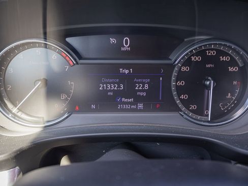 Used 2023 Cadillac XT4 Luxury w/ Cold Weather Package image 15