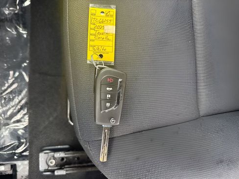 Used 2025 Toyota Corolla LE FWD image 31