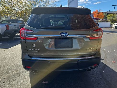 Used 2023 Subaru Ascent Limited w/ Technology Package image 7