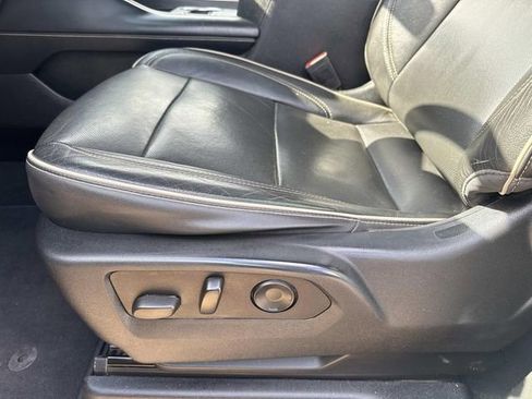 Used 2021 GMC Yukon XL SLT w/ SLT Luxury Plus Package image 22