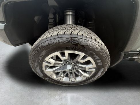 Used 2024 GMC Hummer EV 3X w/ LPO, Cargo Utility Package image 11