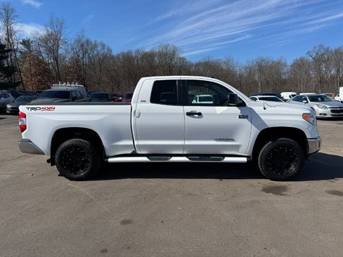 Used 2014 Toyota Tundra SR5 image 6