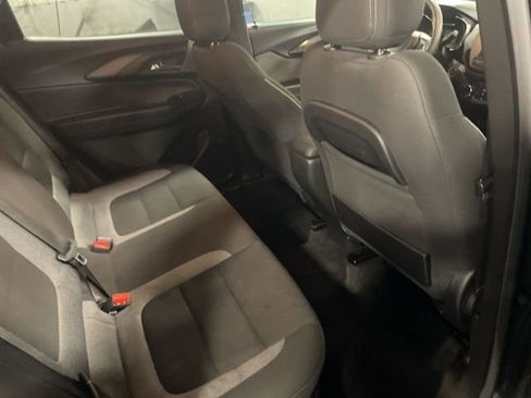 Used 2023 Chevrolet TrailBlazer LT image 38